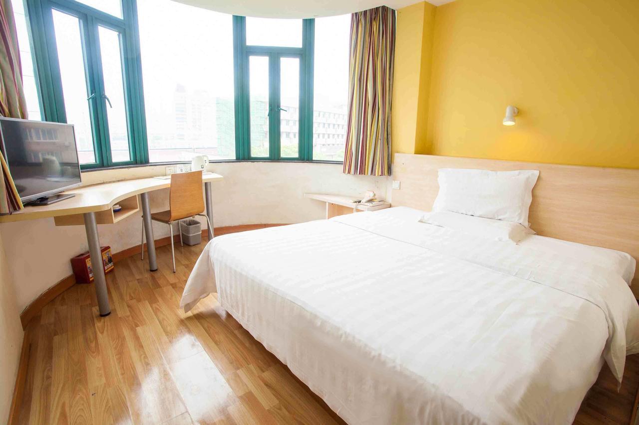 Haimen 365 Hotel الغرفة الصورة